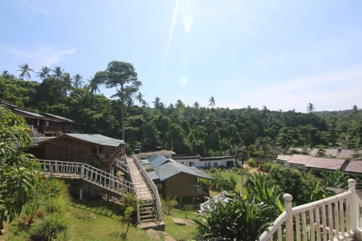 Long Beach Garden Kampung Kuala Besut Екстериор снимка