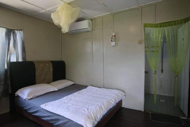 Long Beach Garden Kampung Kuala Besut Екстериор снимка