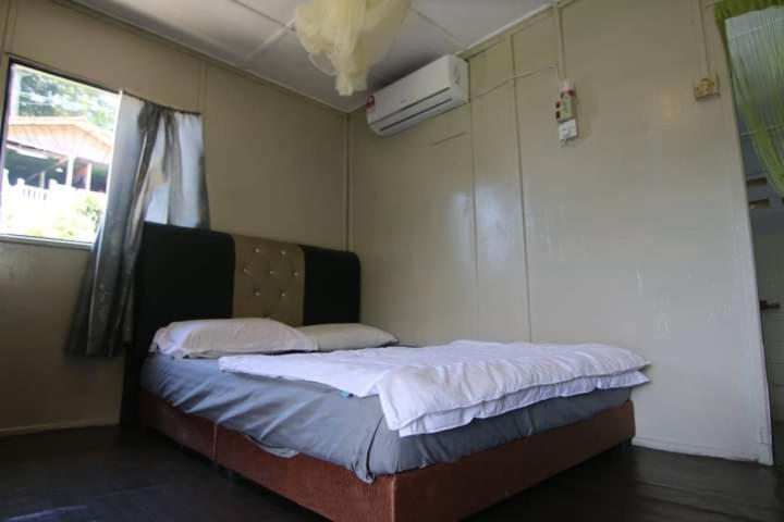 Long Beach Garden Kampung Kuala Besut Екстериор снимка