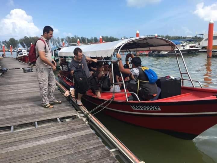 Long Beach Garden Kampung Kuala Besut Екстериор снимка