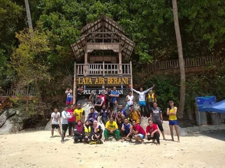Long Beach Garden Kampung Kuala Besut Екстериор снимка